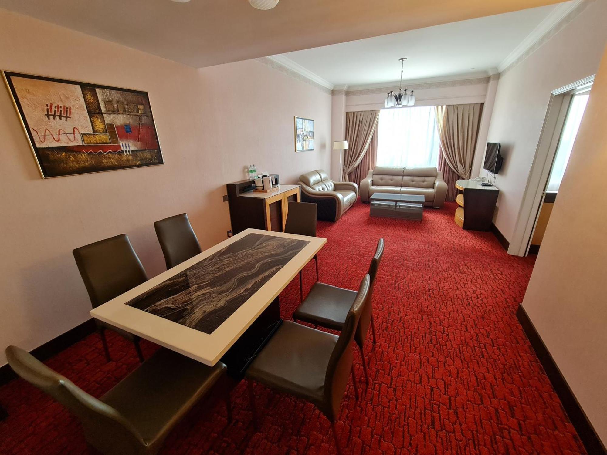 Dynasty Hotel Miri Exterior foto