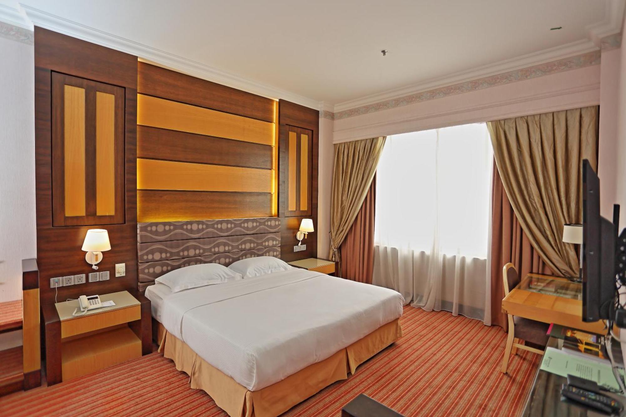 Dynasty Hotel Miri Exterior foto