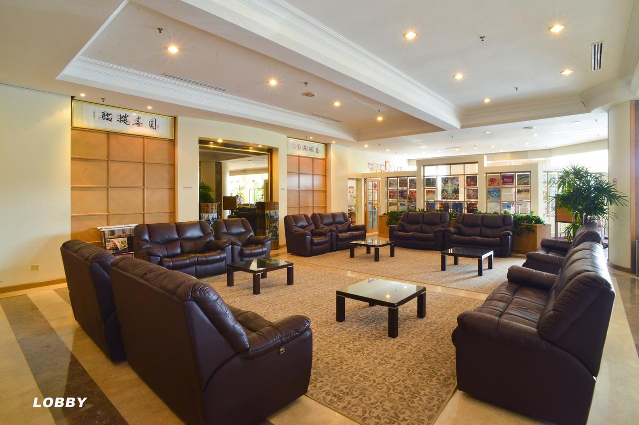 Dynasty Hotel Miri Exterior foto
