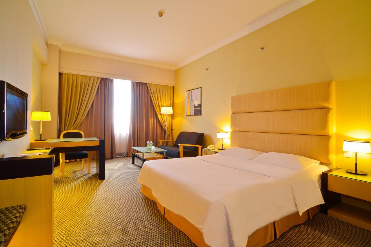 Dynasty Hotel Miri Habitación foto
